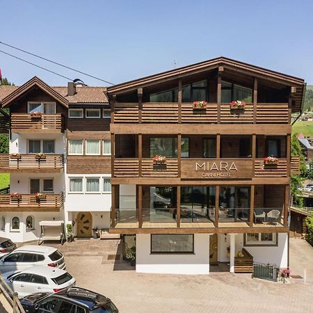 Garni Hotel Miara - Your Dolomites Home Сельва-ді-Валь-Гардена Екстер'єр фото