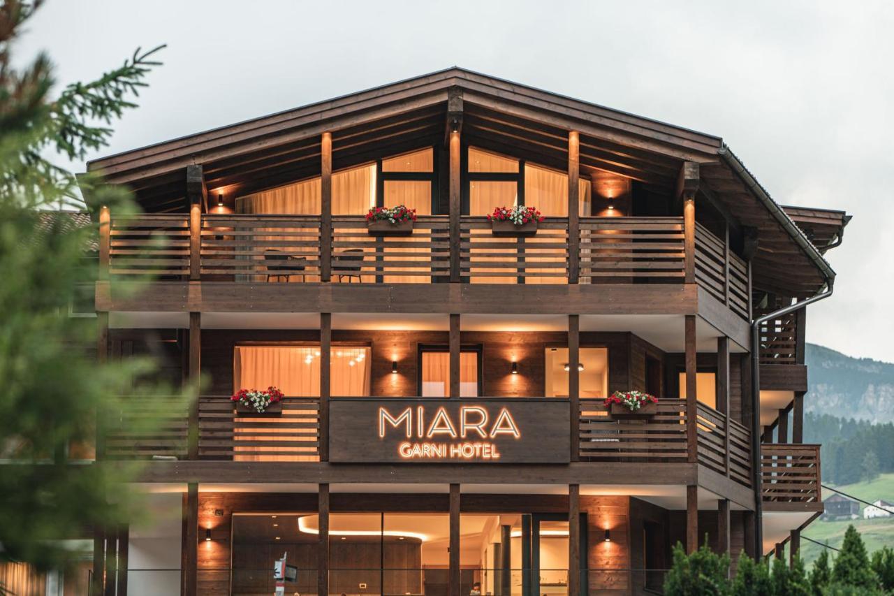 Garni Hotel Miara - Your Dolomites Home Сельва-ді-Валь-Гардена Екстер'єр фото