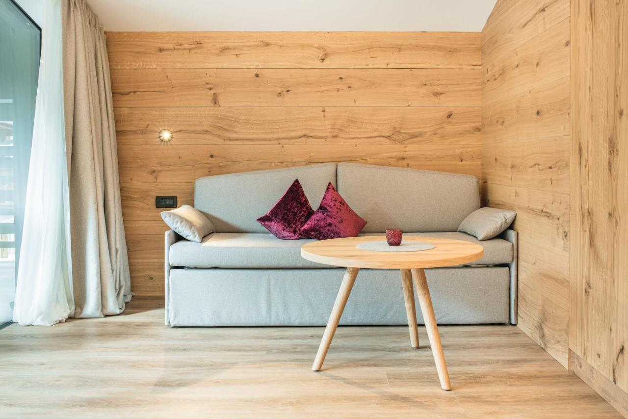 Garni Hotel Miara - Your Dolomites Home Сельва-ді-Валь-Гардена Екстер'єр фото