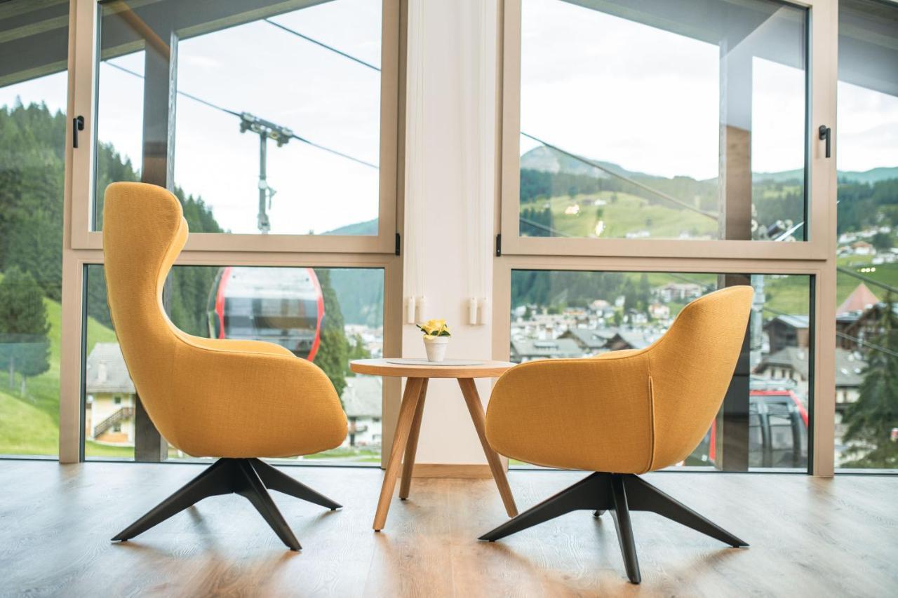 Garni Hotel Miara - Your Dolomites Home Сельва-ді-Валь-Гардена Екстер'єр фото