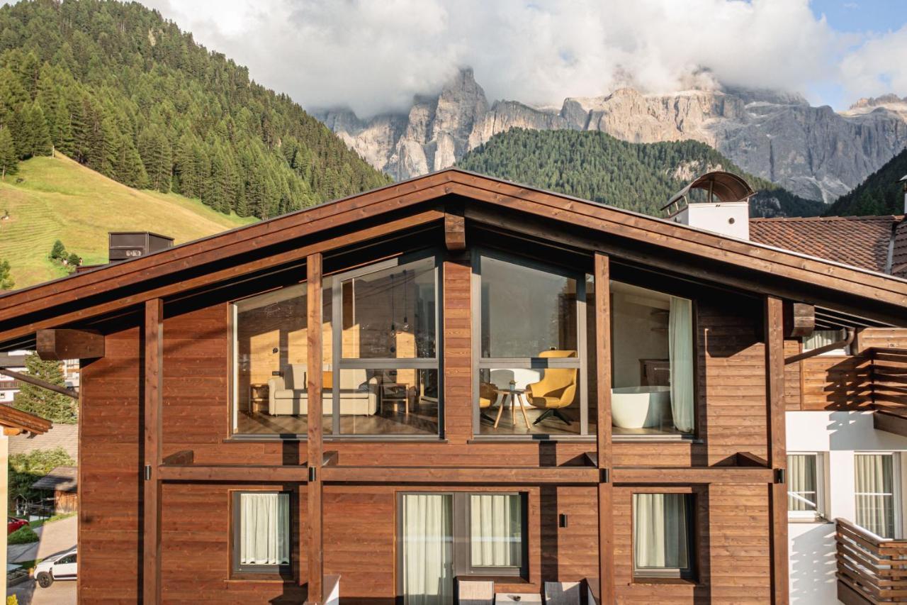 Garni Hotel Miara - Your Dolomites Home Сельва-ді-Валь-Гардена Екстер'єр фото