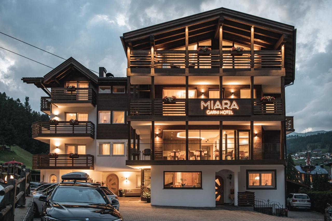 Garni Hotel Miara - Your Dolomites Home Сельва-ді-Валь-Гардена Екстер'єр фото