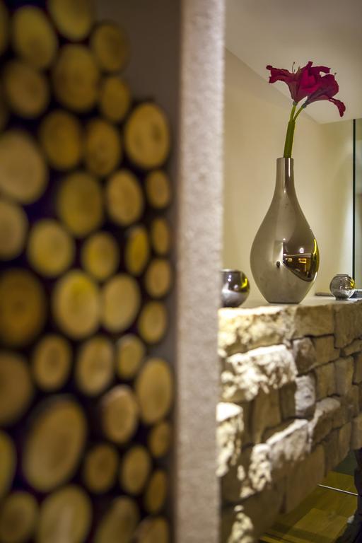 Garni Hotel Miara - Your Dolomites Home Сельва-ді-Валь-Гардена Екстер'єр фото